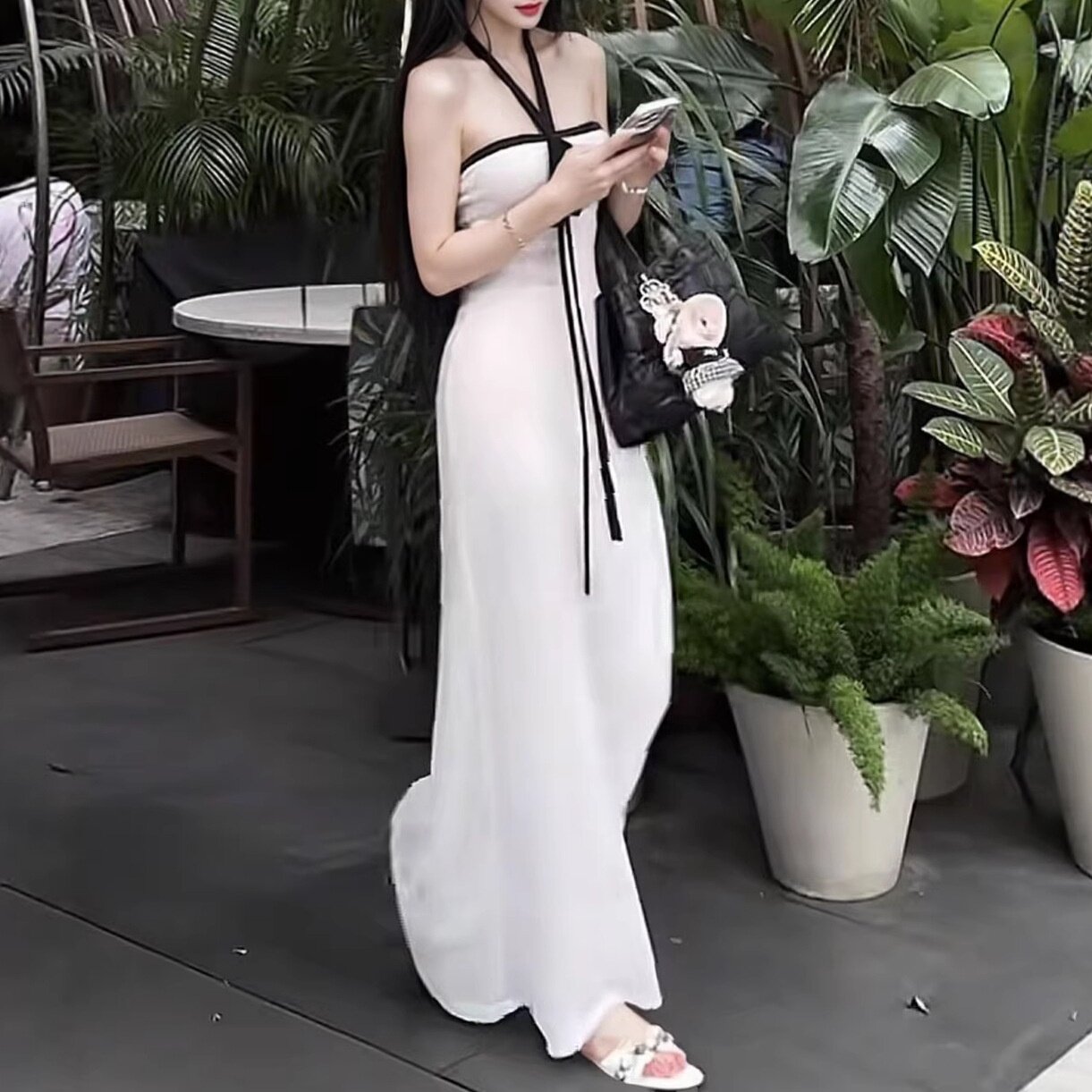 夏季气质收腰长裙性感纯欲白色露背挂脖抹胸连衣裙女海边度假裙子