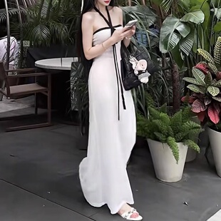 夏季气质收腰长裙性感纯欲白色露背挂脖抹胸连衣裙女海边度假裙子