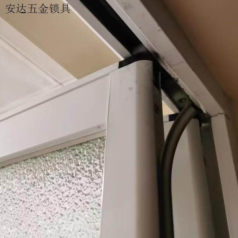 老款折叠门塑料五金配件轨道上吊轮卫生间铝合金隔断推拉门滑轮.