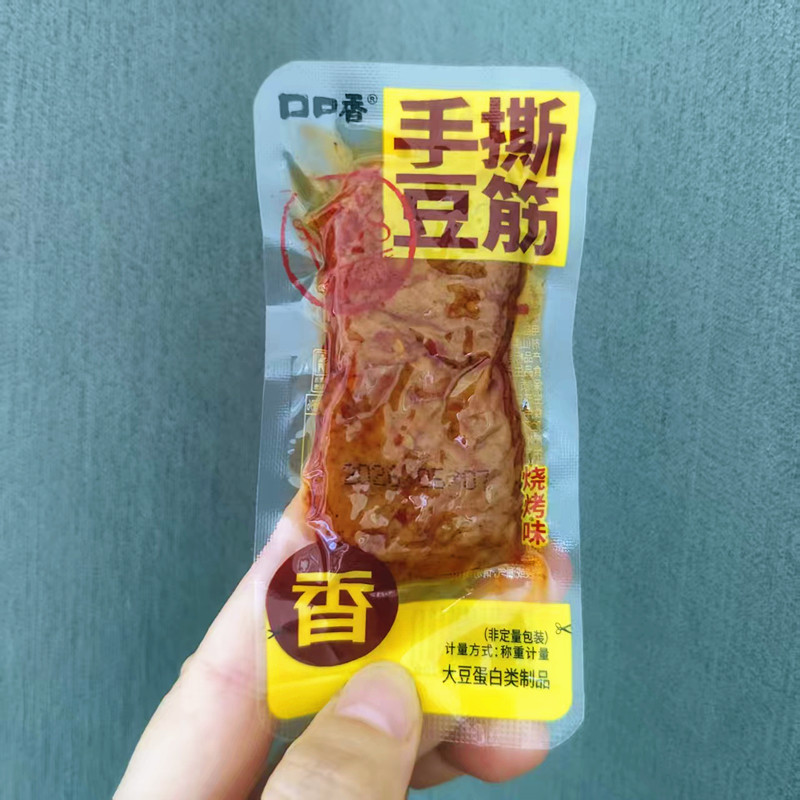 口口香手撕豆筋烧烤味散称独立小包装休闲解馋零食