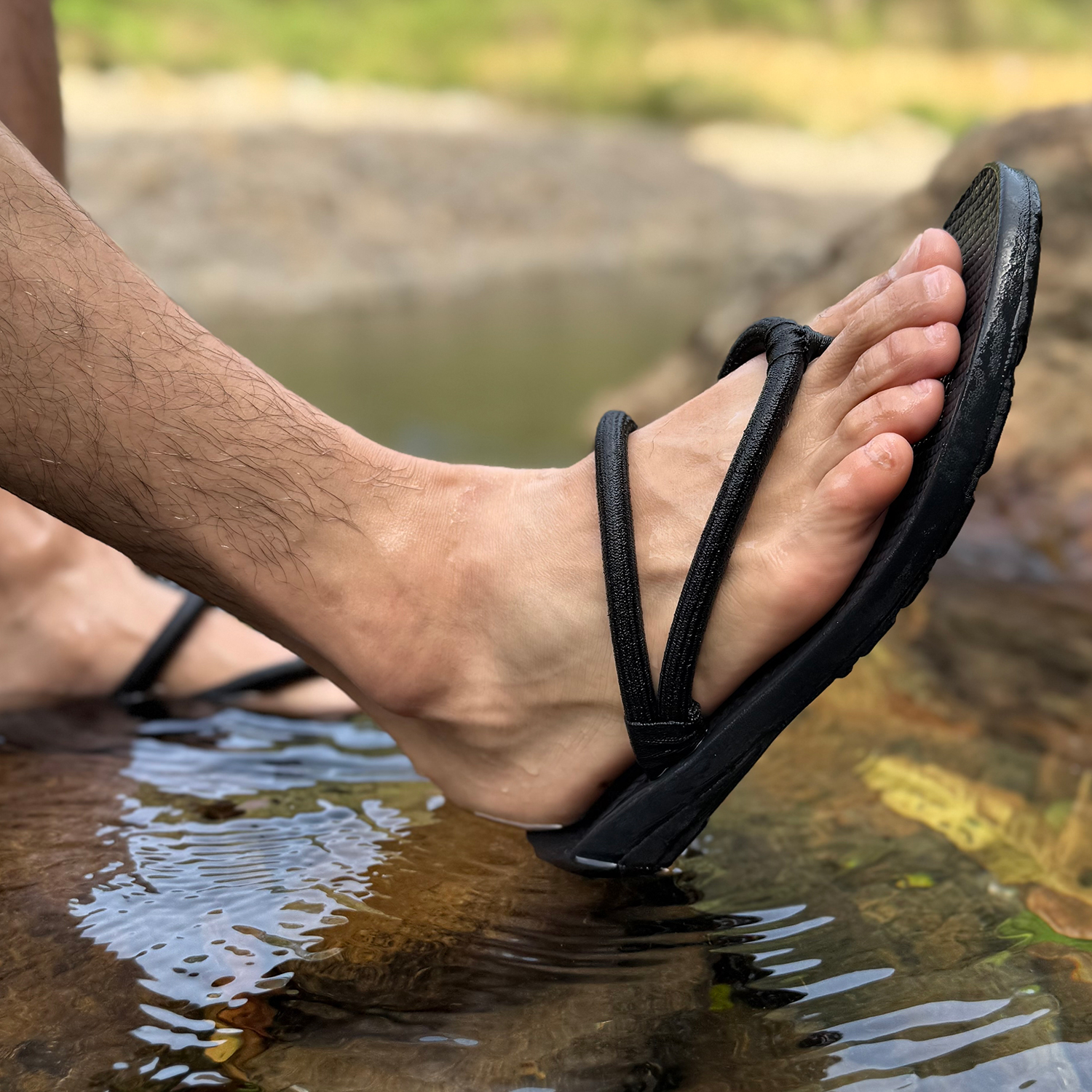 越南进口橡胶耐磨凉拖两穿