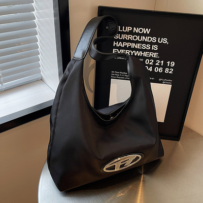 大容量韩式潮牌尼龙托特包