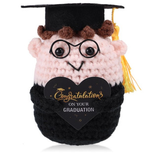 毕业季礼物毛线钩织博士帽抱卡情绪玩偶纯手工积极正能量可爱玩偶