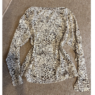 刘欣服饰 2026新款小众气质洋简约气减龄长袖显瘦夏季上衣5174