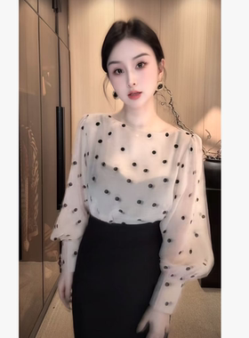 刘欣C店 夏装新款减龄显瘦洋气百搭微透气质时尚长袖上衣1807