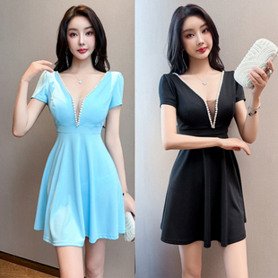 显瘦A字裙装 连衣裙女收腰修身 按摩洗浴中心气质深V领短袖 性感时尚