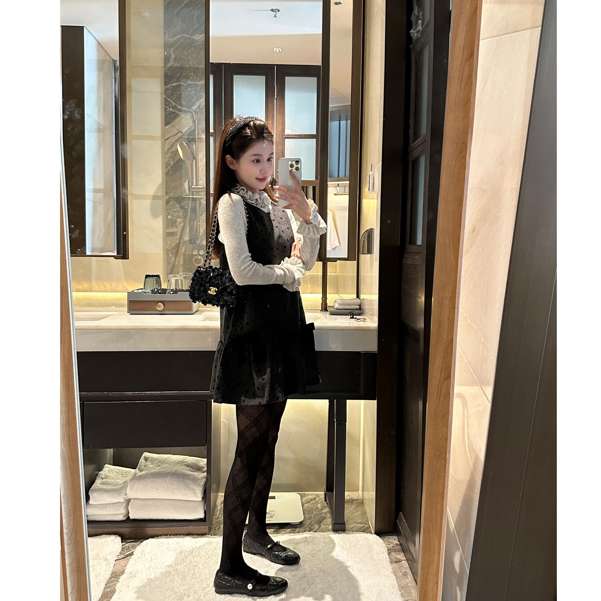 TWINKLE跳跳【花花公主裙】冬季波点蝴蝶背心裙法式高级感连衣裙