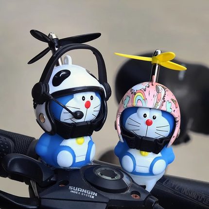 网红小黄鸭猫车摆件电瓶车头盔电动摩托车自行车装饰品汽车小配件