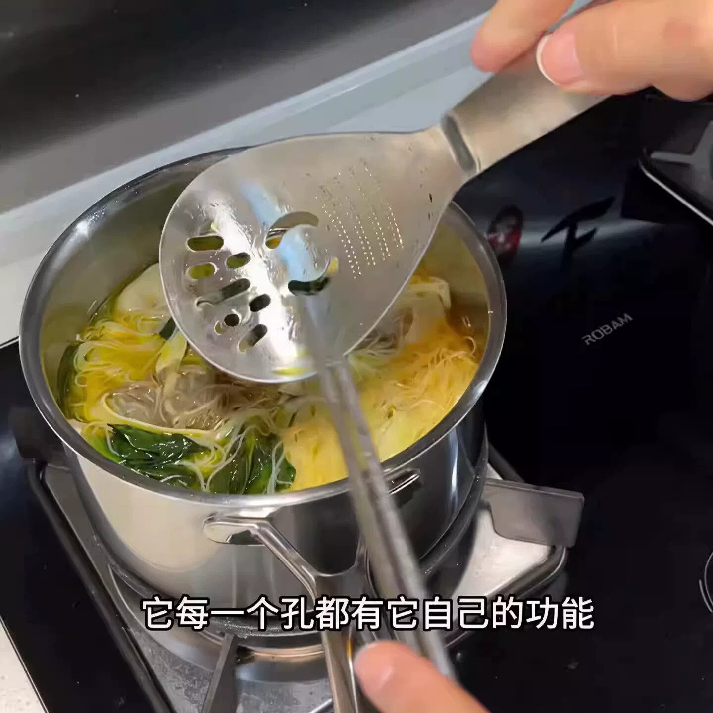 五合一漏勺不锈钢多功能辅食土豆泥按压器蛋清分离器姜蒜研磨勺子
