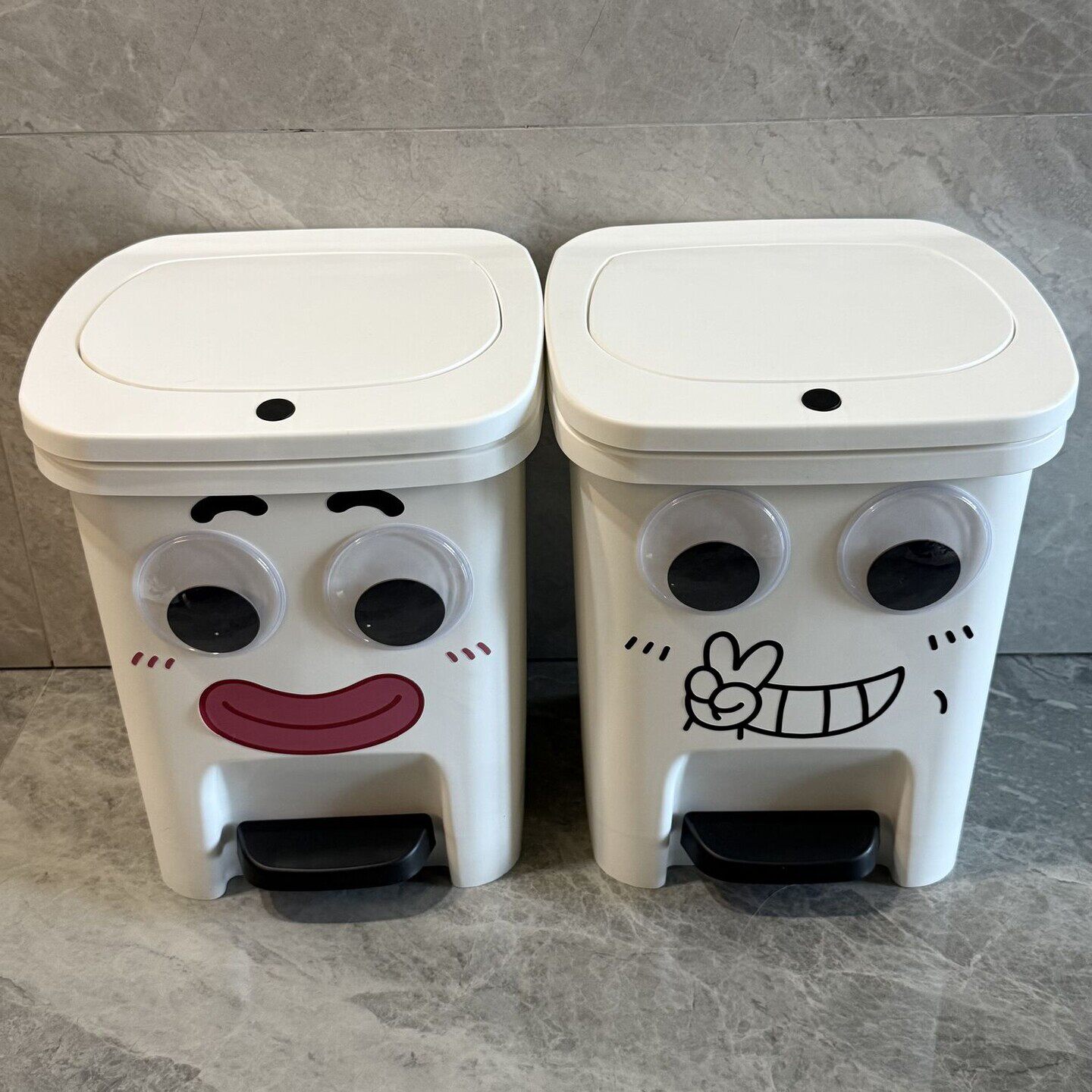 创意立体大眼睛垃圾桶家用高颜值卫生间厨房客厅卧室脚踩按压双开