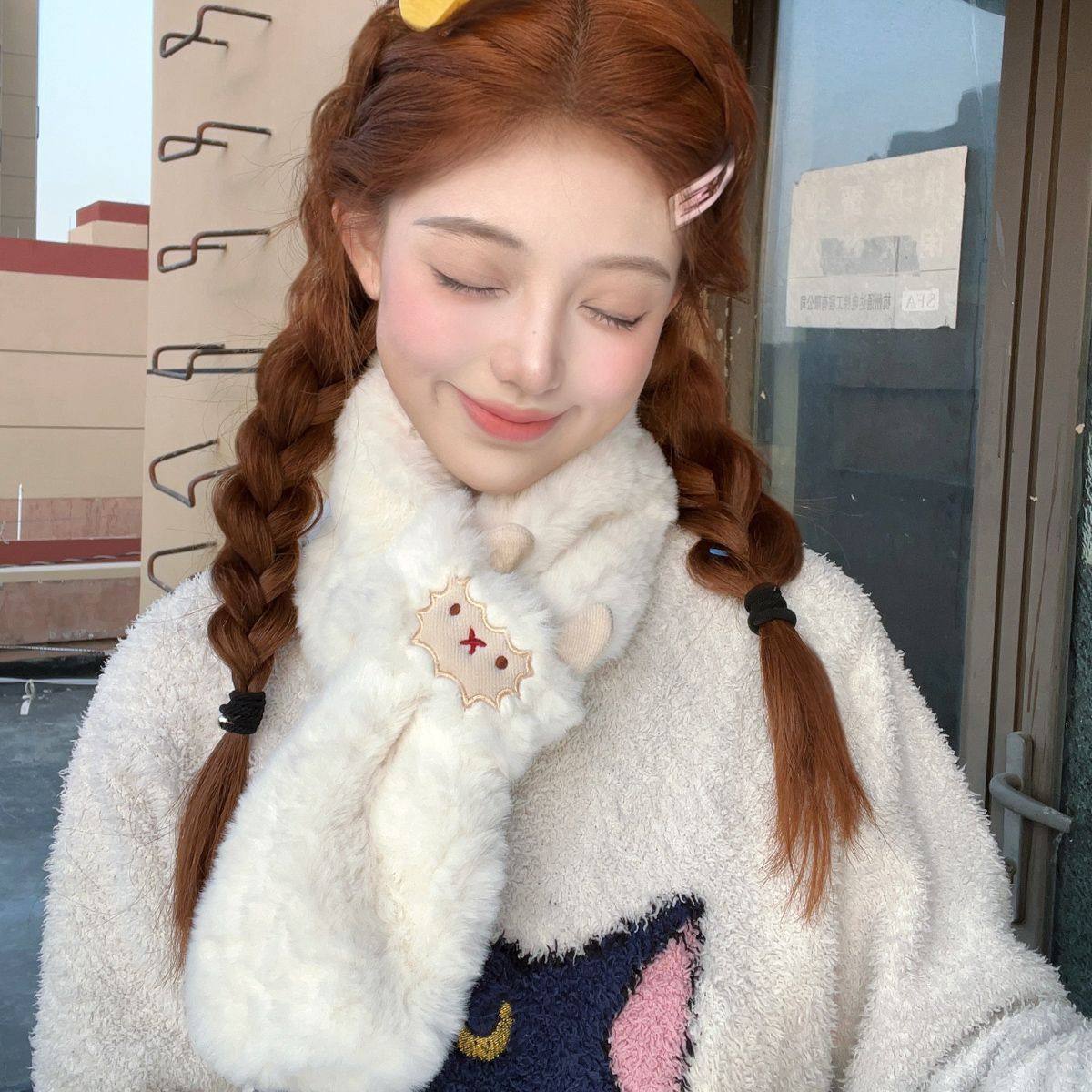 日系卡通可爱小羊交叉毛绒围脖女冬季保暖百搭学生情围巾短款小型,服饰配件/皮带/帽子/围巾,围巾/丝巾/披肩,淘宝优惠券,粉丝福利购,淘宝优惠卷
