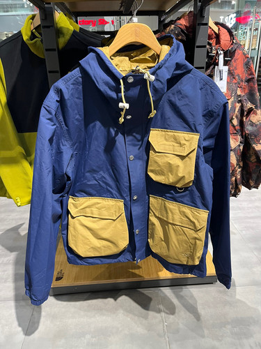 TheNorthFace/北面男子户外多口袋工装风防风透气冲锋衣外套 7W7F