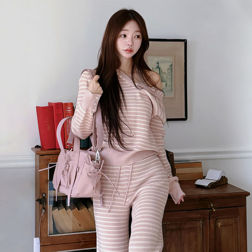 双面穿条纹露肩显瘦针织套装女