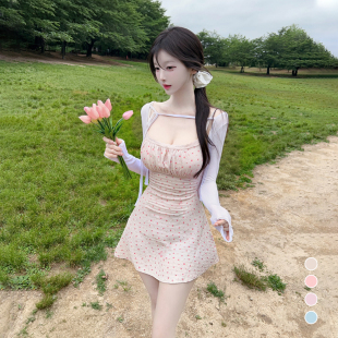 Soonne韩国蕾丝褶皱吊带碎花连衣裙女修身收腰短裙SOONNE26SS22