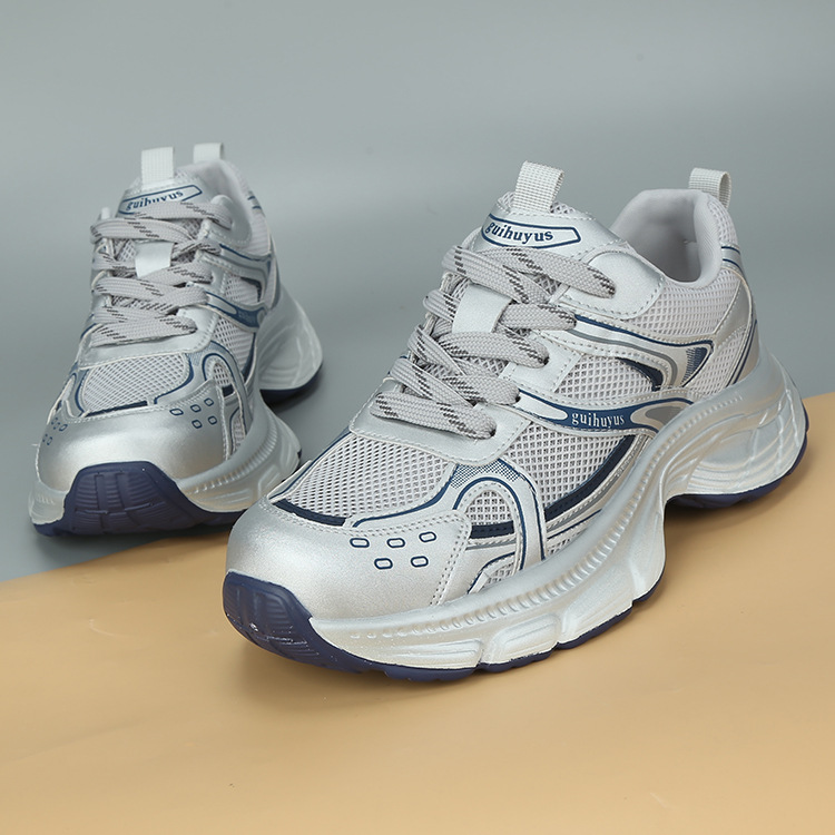 2025春夏新款时尚大码女鞋41到43厚底老爹鞋百搭运动休闲网面鞋42