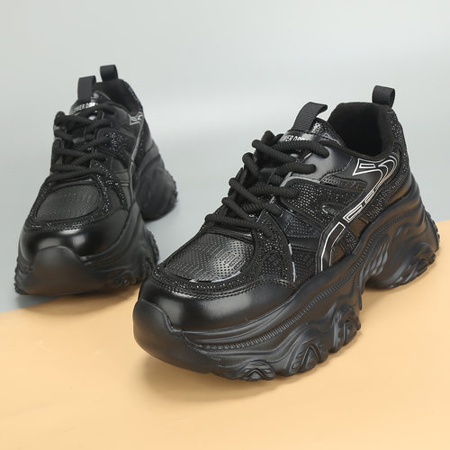 前掌加宽大码女鞋41到43厚底老爹鞋2025秋季新款真皮休闲运动跑步