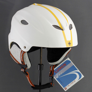 LMS 外贸出口品质多花色瑕疵GOLEX专业滑雪头盔软耳单板双板S6