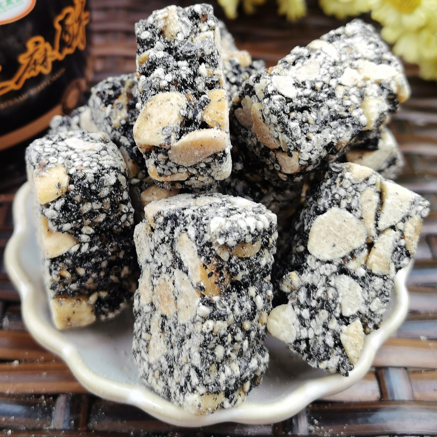 皖菜园花生酥罐装安徽特产六安花生糖怀旧零食传统黑芝麻酥糖姜糖,零食/坚果/特产,酥糖,淘宝优惠券,粉丝福利购,淘宝优惠卷