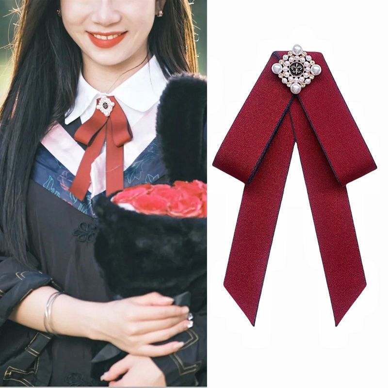 领结衬衫女学生毕业学位服校