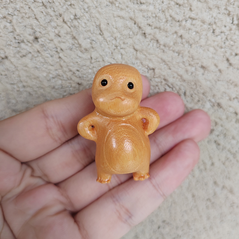 木作傲娇小龙趣味手把件