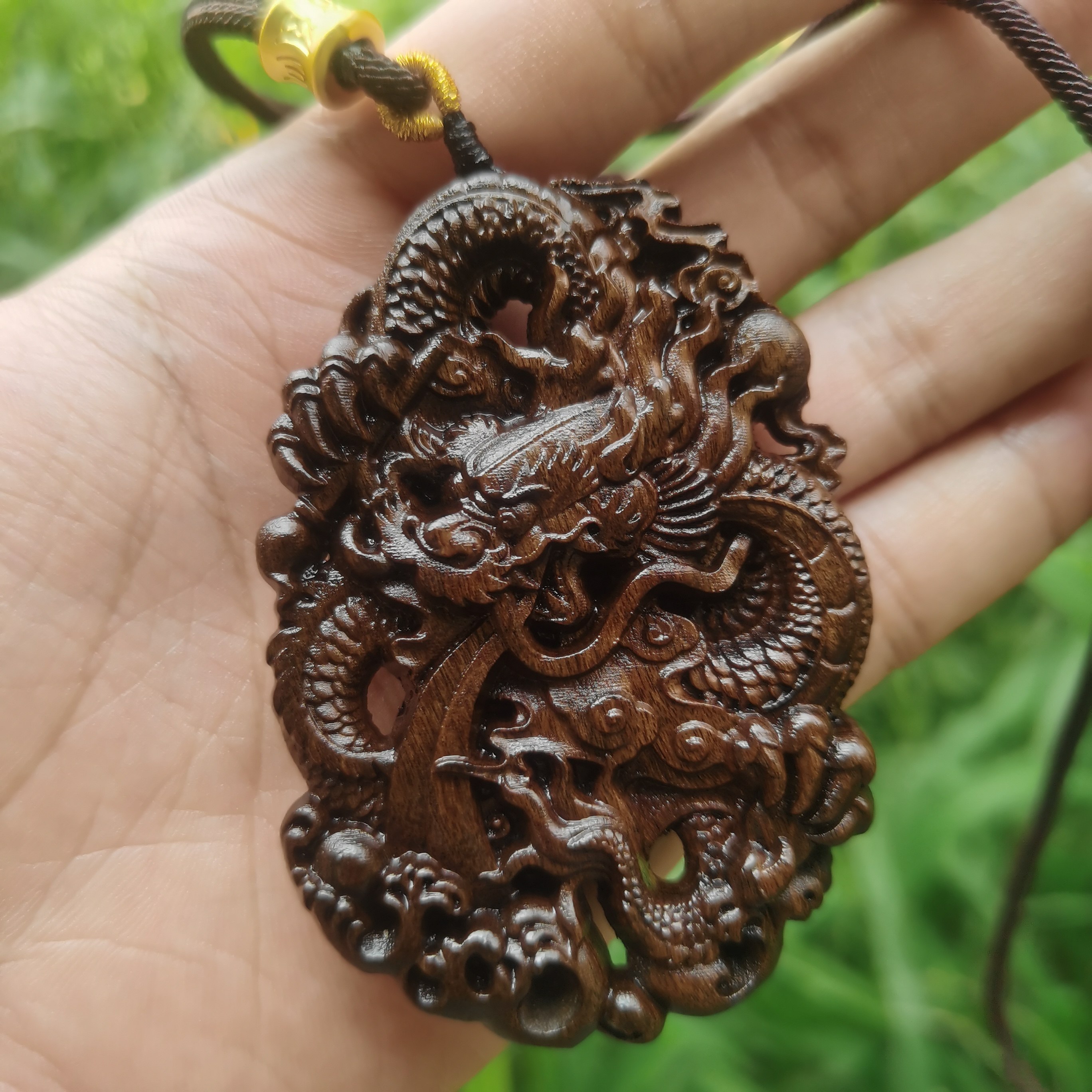 沉香木双面雕刻龙牌吊坠木雕中式工艺文玩挂件飞龙在天生肖龙项链