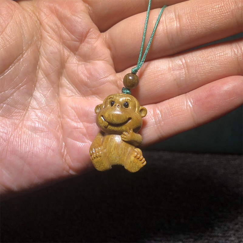 实木雕刻生肖猴挂件木质雕刻卡通可爱猴子汽车钥匙扣手机链挂饰