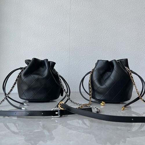 羊皮女包小香风菱格水桶包真皮小众设计抽绳斜跨包时尚百搭链条包