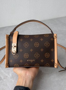 公司单真品尾货高品质枕头包轻便大容量手提包时尚百搭斜跨女包小
