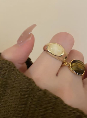 甄媛银饰复古琥珀色仿天然石戒指