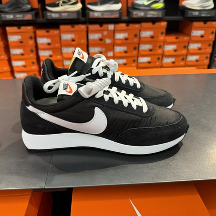 犇犇运动Nike/ AIR TAILWIND 79 男子复古华夫底休闲鞋487754-012