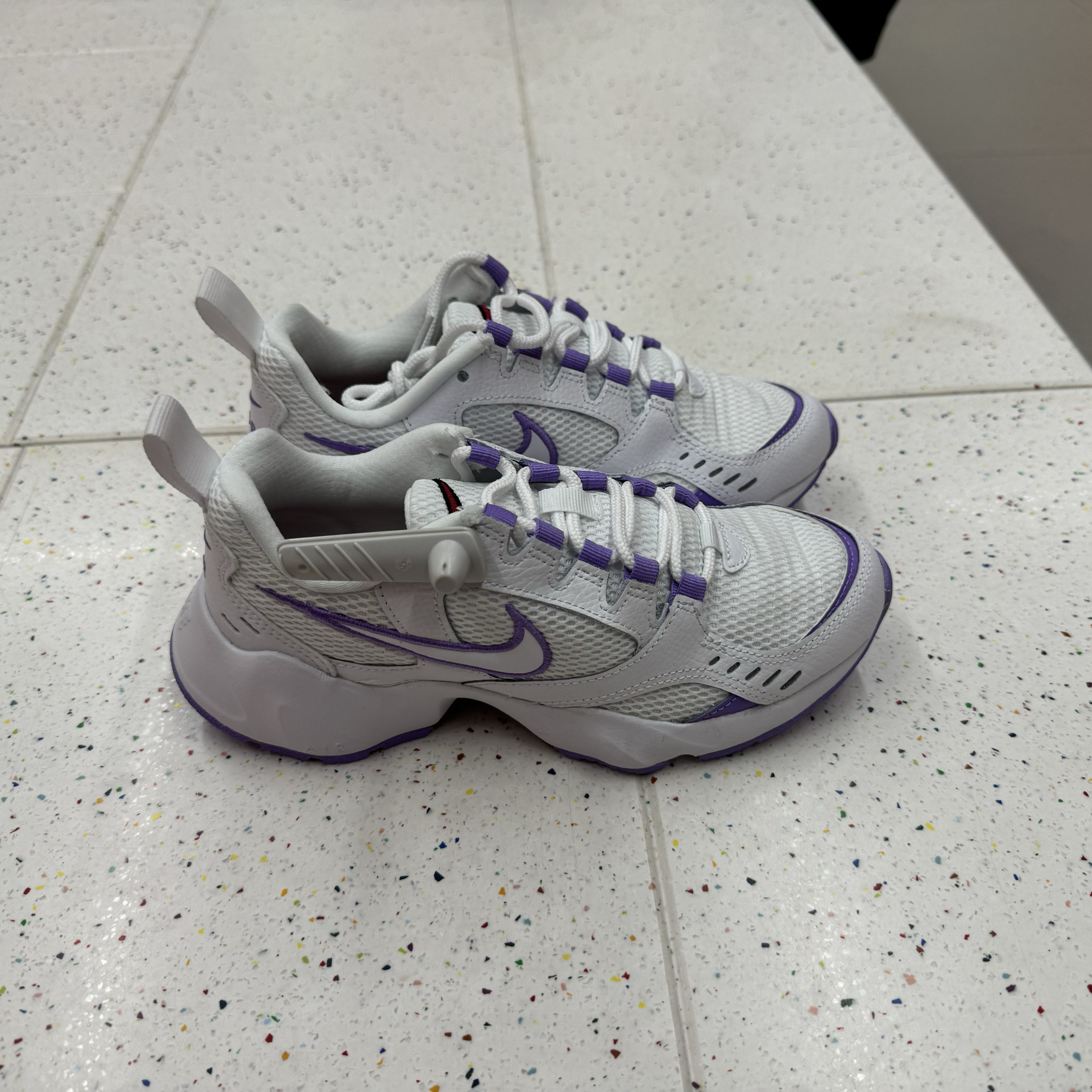 犇犇运动NikeAIR HEIGHTS女子缓震透气休闲跑步鞋CI0603-001-102