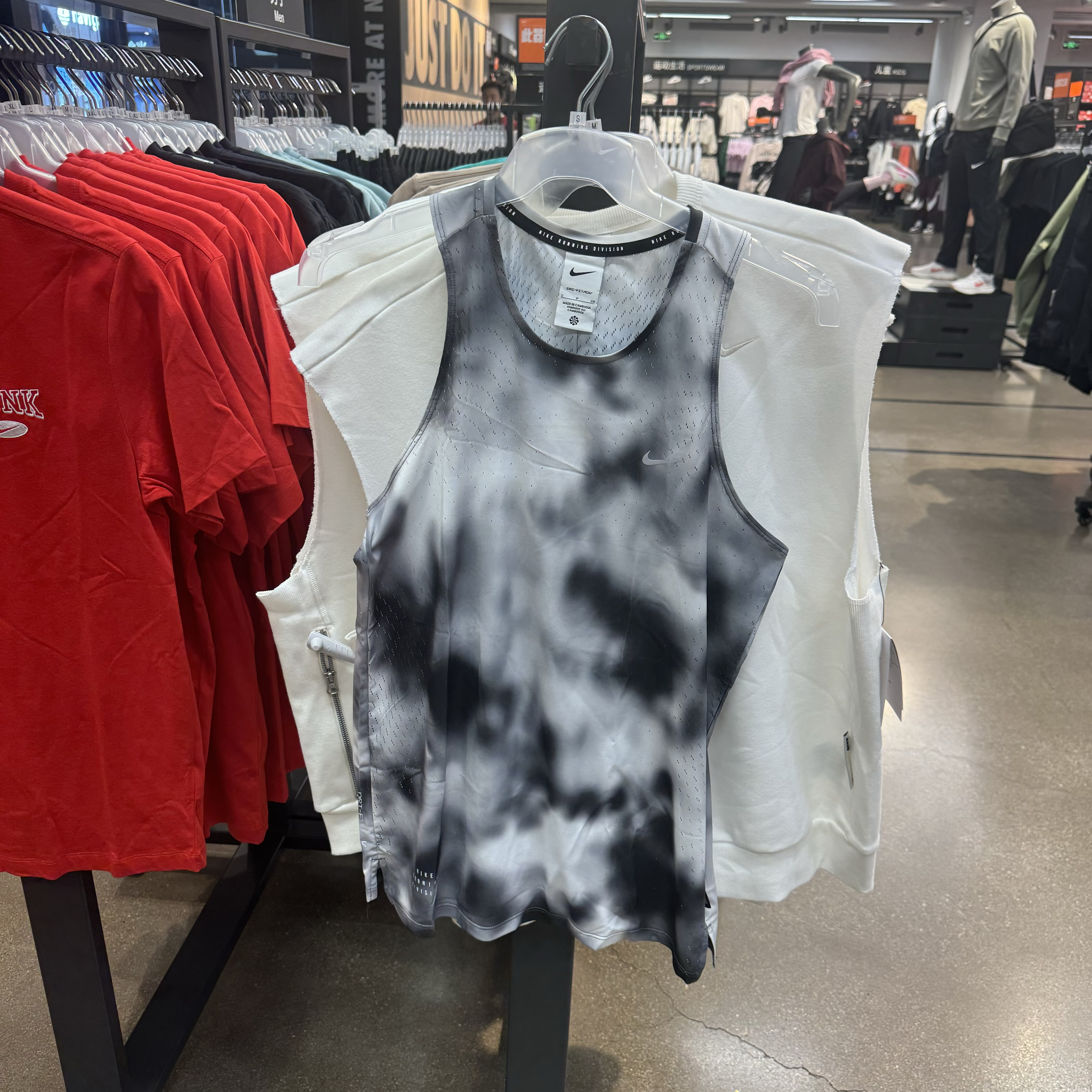 犇犇运动Nike/ Dri-fit ADV男子马拉松跑步无袖背心T恤HJ4147-010