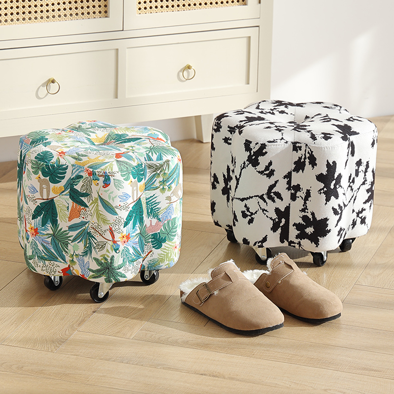 小凳子家用客厅矮凳万向轮旋转门口换鞋凳简约创意坐凳沙发脚踏凳