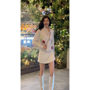 百搭减龄高级感V领花朵提花软糯针织开衫 N.COU妮蔻25冬新款 时尚