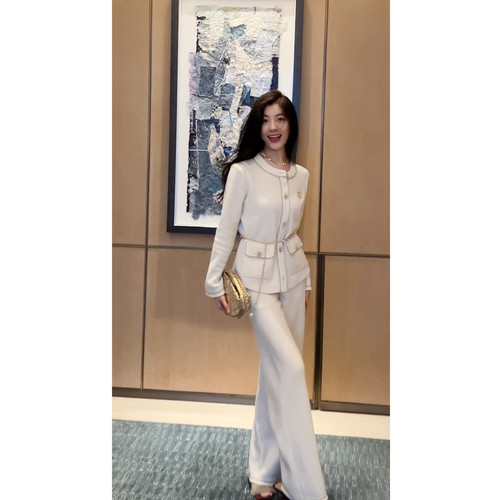 N.COU妮蔻25冬新款法式小香风贵气感编织肌理感上衣裤子套装