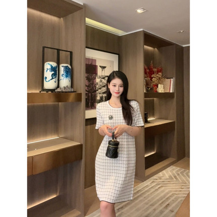 N.COU妮蔻25夏新款气质轻奢小香风法式圆领针织短袖连衣裙短款女