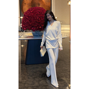 气质内搭V领休闲风时髦纯色套装 N.COU妮蔻25冬新款 洋气百搭时尚