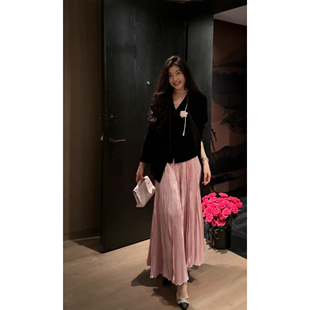 N.COU妮蔻25秋新款大气时髦气质通勤风质感黑色丝绒马甲西装外套