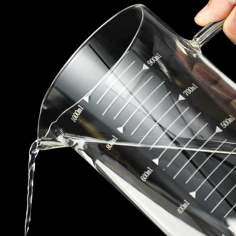 速发耐高温玻璃量杯带刻度厨房用具大烧硅水杯容杯带盖带把高硼量