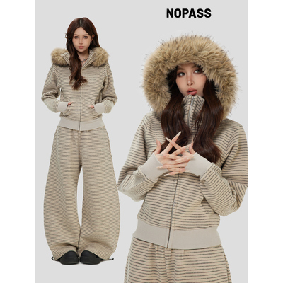 NOPASS绒感条纹毛领卫衣