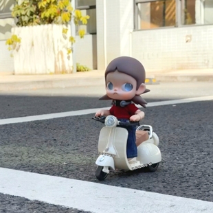 泡泡玛特zsiga嘎子姐小电动车向往之处1/8可动人偶盲盒展示收纳盒