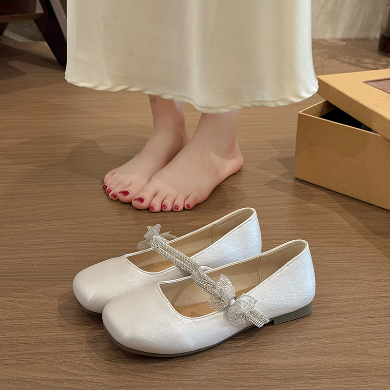 踩屎感法式玛丽珍鞋女2025夏爆款银色单鞋法式气质浅口小皮鞋34码