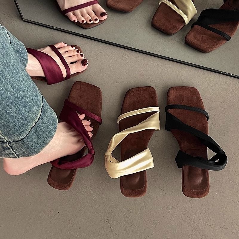 美式复古微喇牛仔裤女夏新款低腰宽松小众卡其色垂感棕色阔腿裤子