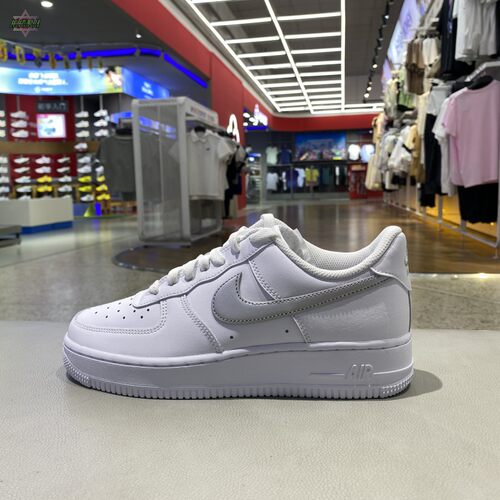 正品NIKE耐克AIR FORCE 1轻便舒适百搭男运动休闲板鞋FJ4146-133