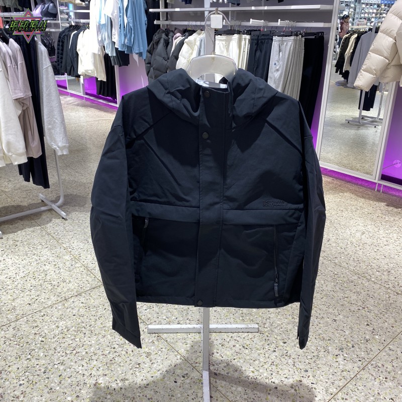 斯凯奇女立领户外梭织夹克外套