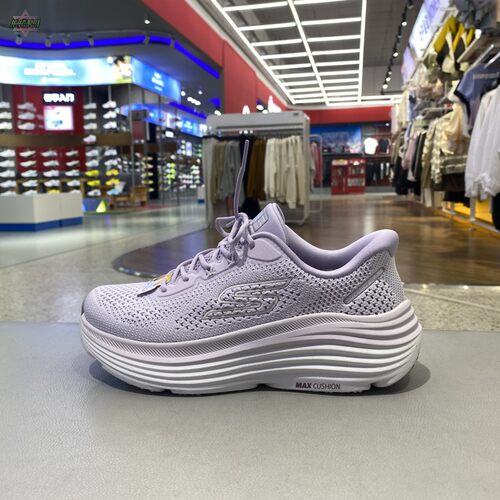 正品Skechers斯凯奇MAX CUSHIONING透气厚底增高缓震女运动跑步鞋