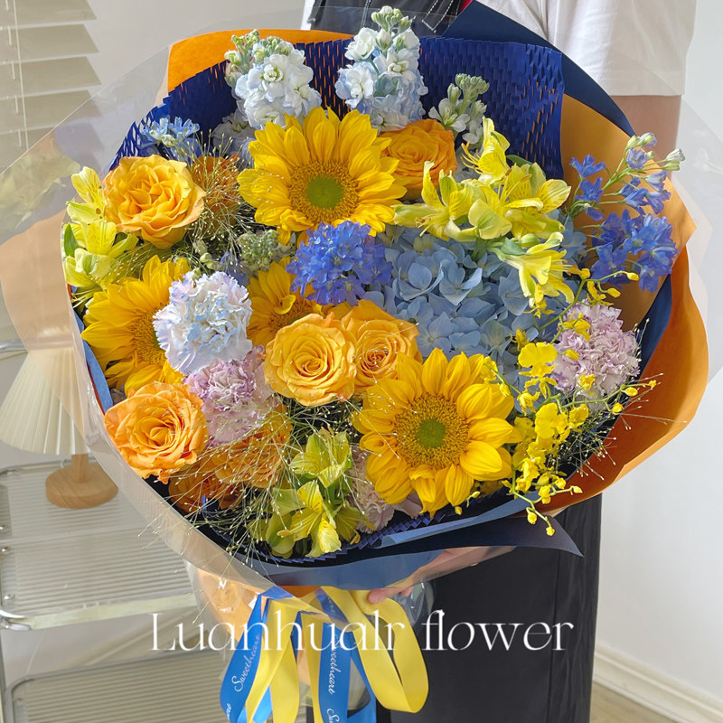 向日葵花束混搭济南花店同城鲜花速递配送上门闺蜜生日礼物毕业