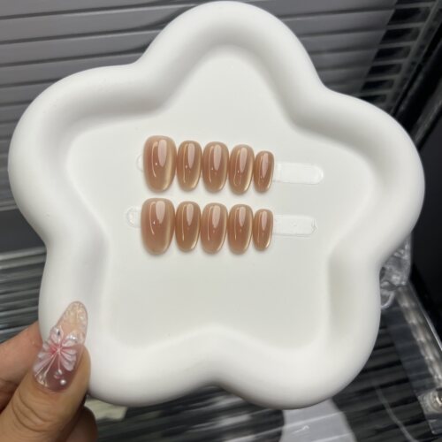 纯欲冰透晶石香槟金猫眼极简风手工穿戴甲短款温柔显白氛围感美甲