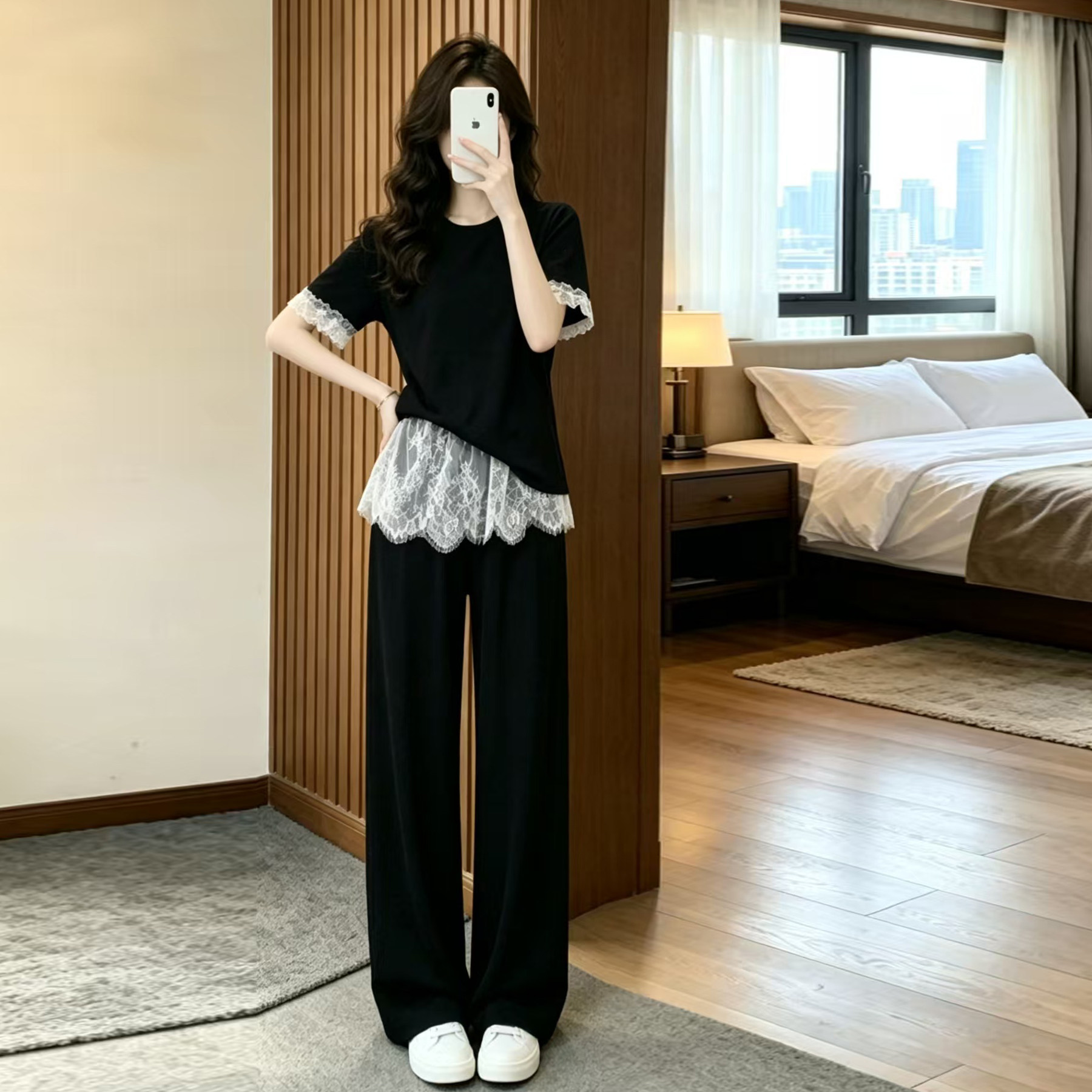 黑色休闲运动套装女夏季时尚设计感小众蕾丝花边短袖阔腿裤两件套