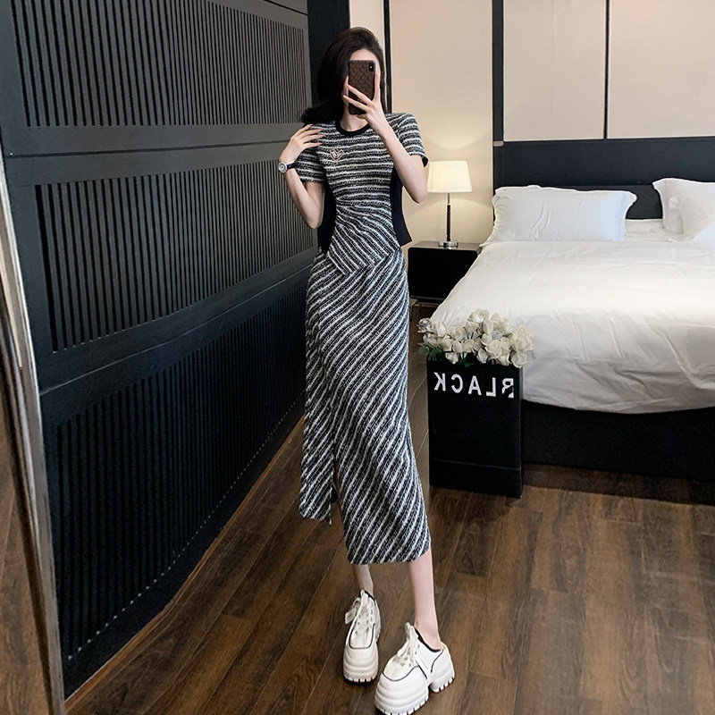 条纹休闲运动短袖套装女夏时尚洋气时髦半身裙子两件套裙装高级感